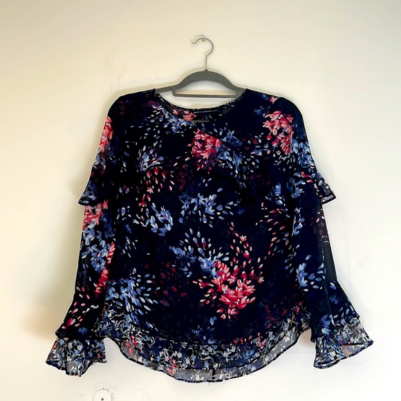 WHBM Floral Flounce Blouse - Picture 5 of 6